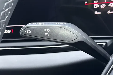 Audi A5 Avant 2.0 e-hybrid 25.9kWh S line S Tronic quattro Euro 6 (s/s) 5dr Thumbnail #32