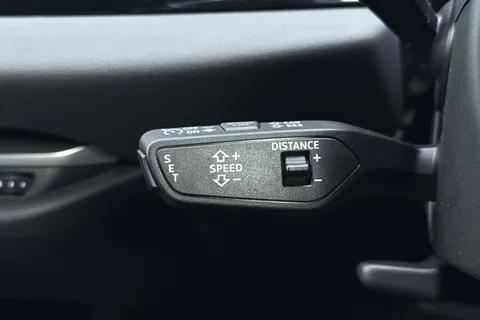 Audi A5 Avant 2.0 e-hybrid 25.9kWh S line S Tronic quattro Euro 6 (s/s) 5dr Thumbnail #33