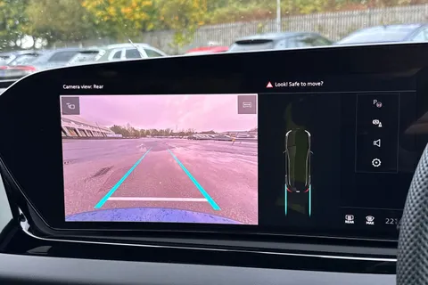 Audi A5 Avant 2.0 e-hybrid 25.9kWh S line S Tronic quattro Euro 6 (s/s) 5dr Thumbnail #42