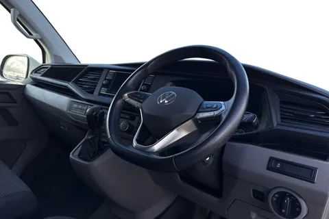 DC24GPE Volkswagen Transporter 2.0 TDI 150 Highline Kombi Van DSG Thumbnail #15