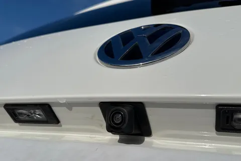 DC24GPE Volkswagen Transporter 2.0 TDI 150 Highline Kombi Van DSG Thumbnail #33