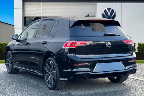  Volkswagen Golf 1.5 eTSI MHEV Black Edition DSG Euro 6 (s/s) 5dr Thumbnail #3