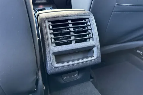  Volkswagen Golf 1.5 eTSI MHEV Black Edition DSG Euro 6 (s/s) 5dr Thumbnail #34