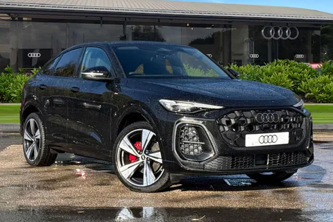  Audi Q5 2.0 TFSI Edition 1 Sportback S Tronic quattro Euro 6 (s/s) 5dr Thumbnail #2