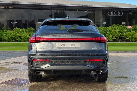  Audi Q5 2.0 TFSI Edition 1 Sportback S Tronic quattro Euro 6 (s/s) 5dr Thumbnail #5