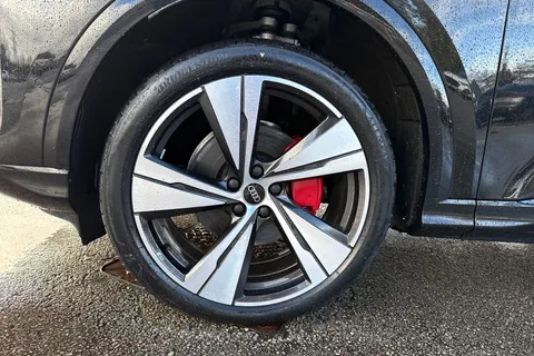  Audi Q5 2.0 TFSI Edition 1 Sportback S Tronic quattro Euro 6 (s/s) 5dr Thumbnail #11