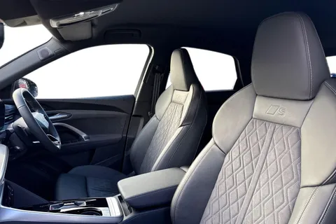  Audi Q5 2.0 TFSI Edition 1 Sportback S Tronic quattro Euro 6 (s/s) 5dr Thumbnail #16