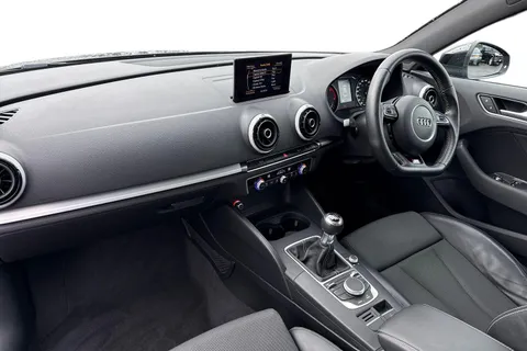 DY16BDF Audi A3 1.6 TDI S line Euro 6 (s/s) 3dr (Nav) Thumbnail #16