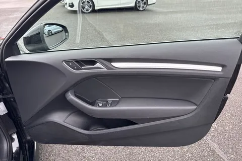 DY16BDF Audi A3 1.6 TDI S line Euro 6 (s/s) 3dr (Nav) Thumbnail #22