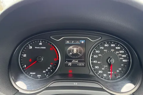 DY16BDF Audi A3 1.6 TDI S line Euro 6 (s/s) 3dr (Nav) Thumbnail #44