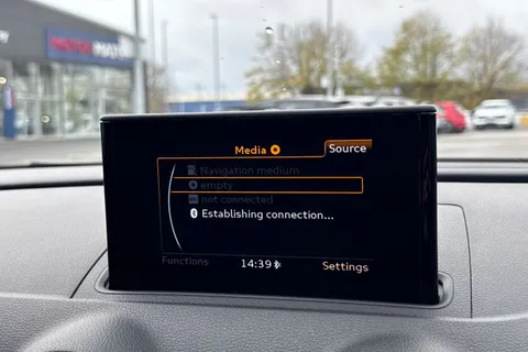 DY16BDF Audi A3 1.6 TDI S line Euro 6 (s/s) 3dr (Nav) Thumbnail #49