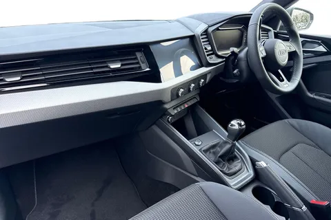  Audi A1 1.0 TFSI 30 S line Sportback Euro 6 (s/s) 5dr Thumbnail #15