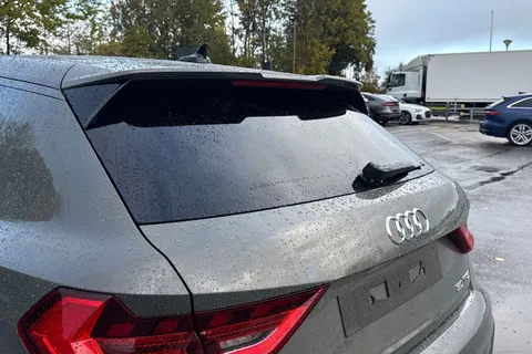  Audi A1 1.0 TFSI 30 S line Sportback Euro 6 (s/s) 5dr Thumbnail #32