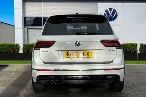 NG17OLX Volkswagen Tiguan 2.0 TDi 150 R-Line 5dr | Heated Seats | Pan Roof Thumbnail #5