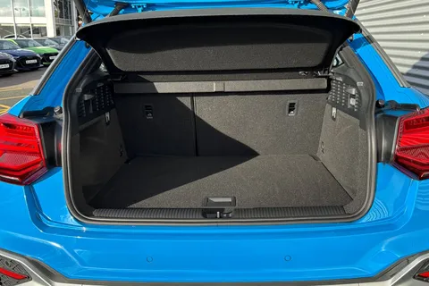 DX22WZZ Audi Q2 S line 35 TFSI 150 PS S tronic Thumbnail #8