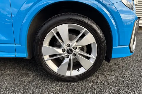 DX22WZZ Audi Q2 S line 35 TFSI 150 PS S tronic Thumbnail #11