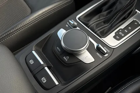 DX22WZZ Audi Q2 S line 35 TFSI 150 PS S tronic Thumbnail #57