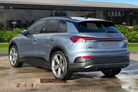  Audi Q4 e-tron 45 Black Edition Auto 5dr 82kWh Thumbnail #3