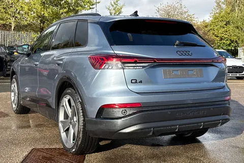  Audi Q4 e-tron 45 Black Edition Auto 5dr 82kWh Thumbnail #8