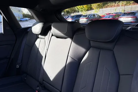  Audi Q4 e-tron 45 Black Edition Auto 5dr 82kWh Thumbnail #19