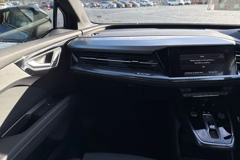  Audi Q4 e-tron 45 Black Edition Auto 5dr 82kWh Thumbnail #20
