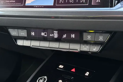  Audi Q4 e-tron 45 Black Edition Auto 5dr 82kWh Thumbnail #22