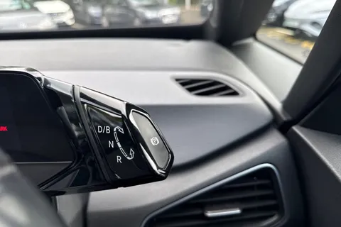 28 of 54 for VOLKSWAGEN ID.3 150kW Life Pro Performance 58kWh 5dr Auto