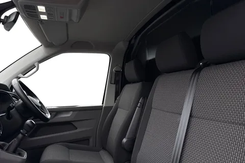 DG74ECW Volkswagen Transporter 2.0 TDI 110 Highline Van Thumbnail #17