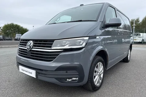 DG74ECW Volkswagen Transporter 2.0 TDI 110 Highline Van Thumbnail #30