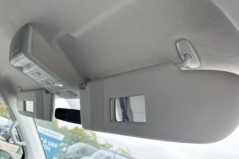 DG74ECW Volkswagen Transporter 2.0 TDI 110 Highline Van Thumbnail #38