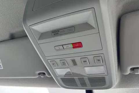 DG74ECW Volkswagen Transporter 2.0 TDI 110 Highline Van Thumbnail #39