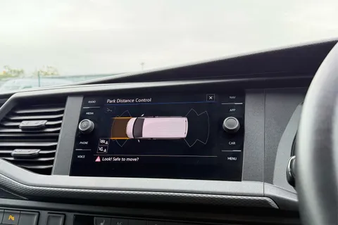 DG74ECW Volkswagen Transporter 2.0 TDI 110 Highline Van Thumbnail #58