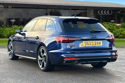 DG23BXW Audi A4 Avant Avant Black Edition 40 TFSI 204 PS S tronic Thumbnail #3