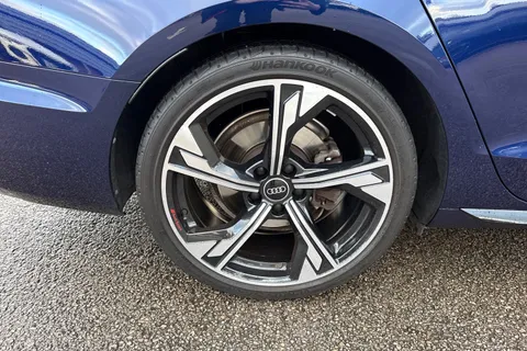 DG23BXW Audi A4 Avant Avant Black Edition 40 TFSI 204 PS S tronic Thumbnail #11