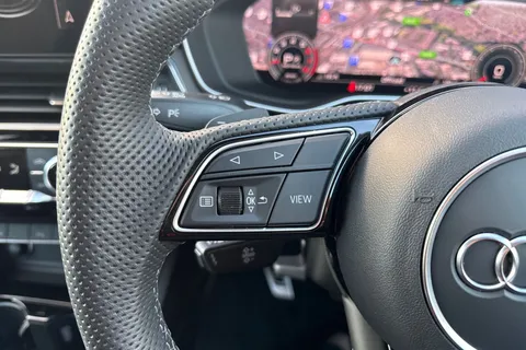 DG23BXW Audi A4 Avant Avant Black Edition 40 TFSI 204 PS S tronic Thumbnail #27