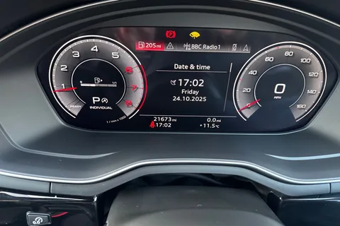 DG23BXW Audi A4 Avant Avant Black Edition 40 TFSI 204 PS S tronic Thumbnail #32