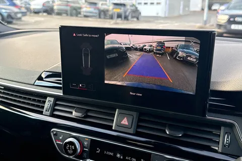 DG23BXW Audi A4 Avant Avant Black Edition 40 TFSI 204 PS S tronic Thumbnail #33