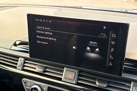 DG23BXW Audi A4 Avant Avant Black Edition 40 TFSI 204 PS S tronic Thumbnail #44