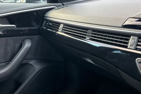 DG23BXW Audi A4 Avant Avant Black Edition 40 TFSI 204 PS S tronic Thumbnail #57