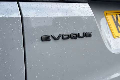 KT74VXS Land Rover Range Rover Evoque 2.0 D200 Dynamic HSE 5dr Thumbnail #37