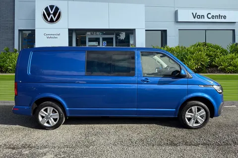 CX24NZD Volkswagen Transporter 2.0 TDI 150 Highline Kombi Van DSG Thumbnail #4