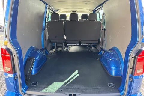 CX24NZD Volkswagen Transporter 2.0 TDI 150 Highline Kombi Van DSG Thumbnail #8