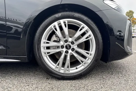 Audi A5 Avant 2.0 TDI S line S Tronic Euro 6 (s/s) 5dr Thumbnail #13