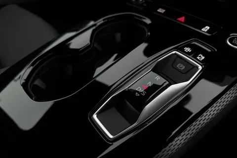 Audi A5 Avant 2.0 TDI S line S Tronic Euro 6 (s/s) 5dr Thumbnail #23