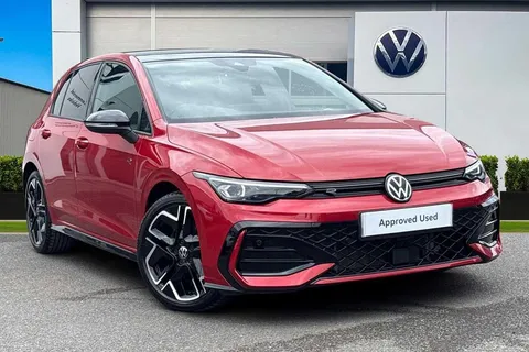 KY24RXD Volkswagen Golf 1.5TSI 150PS Hatch ⭐Black Pack, Sunroof, DCC, Keyless, Winter Pack, Towbar⭐ Thumbnail #2