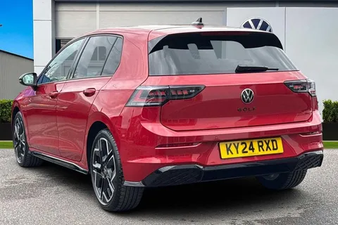 KY24RXD Volkswagen Golf 1.5TSI 150PS Hatch ⭐Black Pack, Sunroof, DCC, Keyless, Winter Pack, Towbar⭐ Thumbnail #4