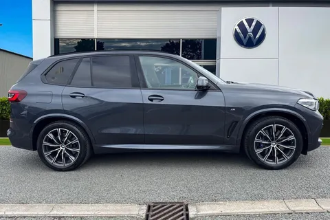 WK20ZVJ BMW X5 3.0 30d M Sport Auto xDrive Euro 6 (s/s) 5dr Thumbnail #4