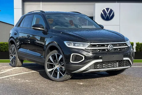  Volkswagen T-Roc 1.0 TSI Style Design Euro 6 (s/s) 5dr Thumbnail #2