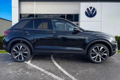  Volkswagen T-Roc 1.0 TSI Style Design Euro 6 (s/s) 5dr Thumbnail #4