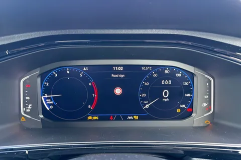  Volkswagen T-Roc 1.0 TSI Style Design Euro 6 (s/s) 5dr Thumbnail #35